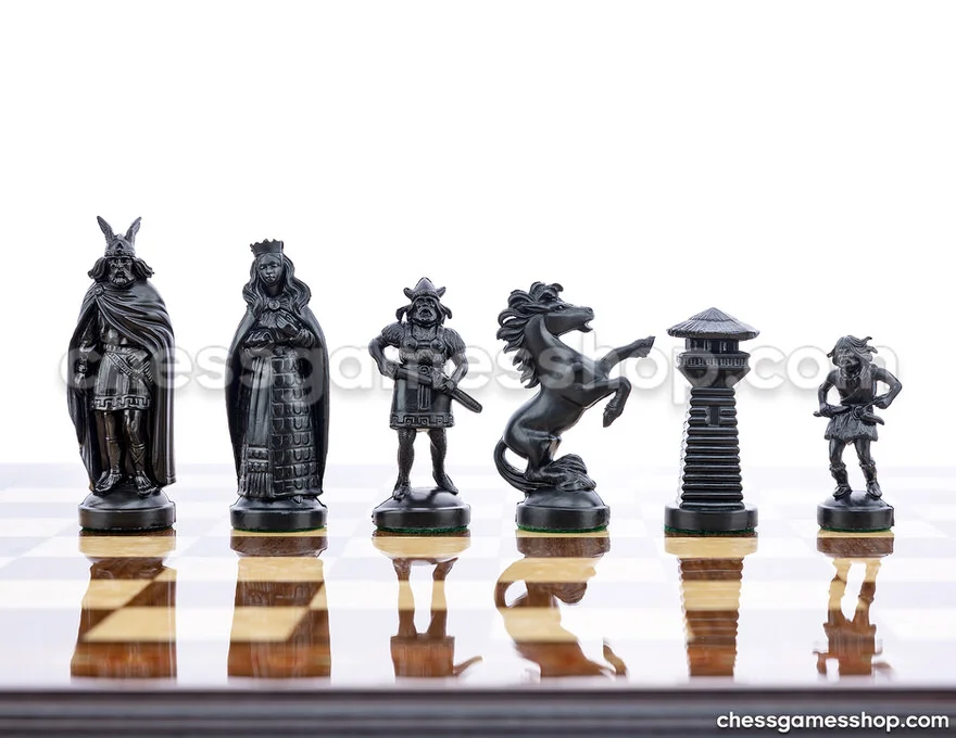 Schachfiguren aus Kunststoff WIKINGER