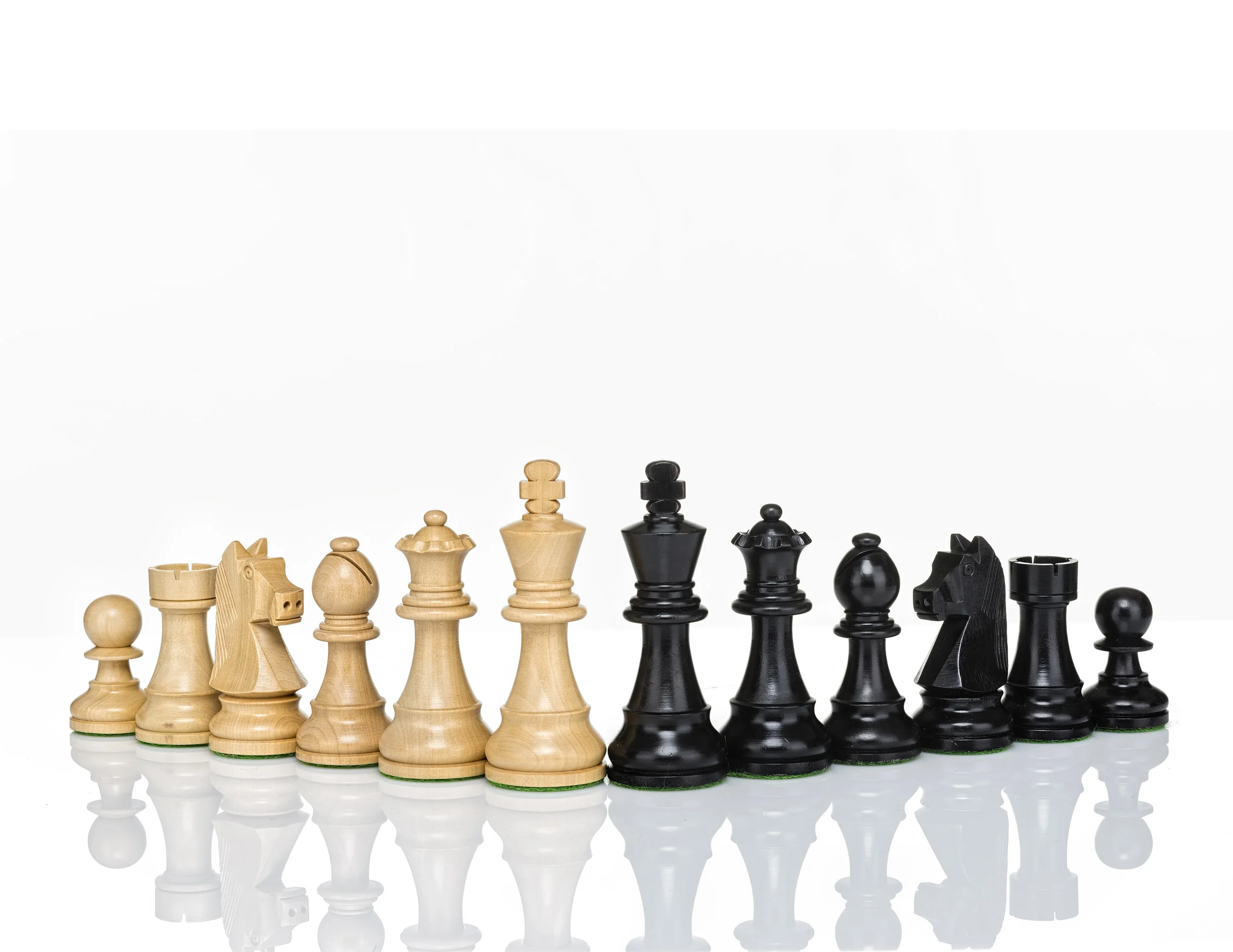 Wooden Chess Pieces STAUNTON STANDARD