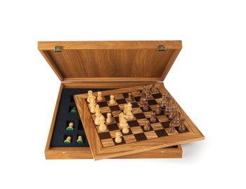 luxury chess set bordeaux