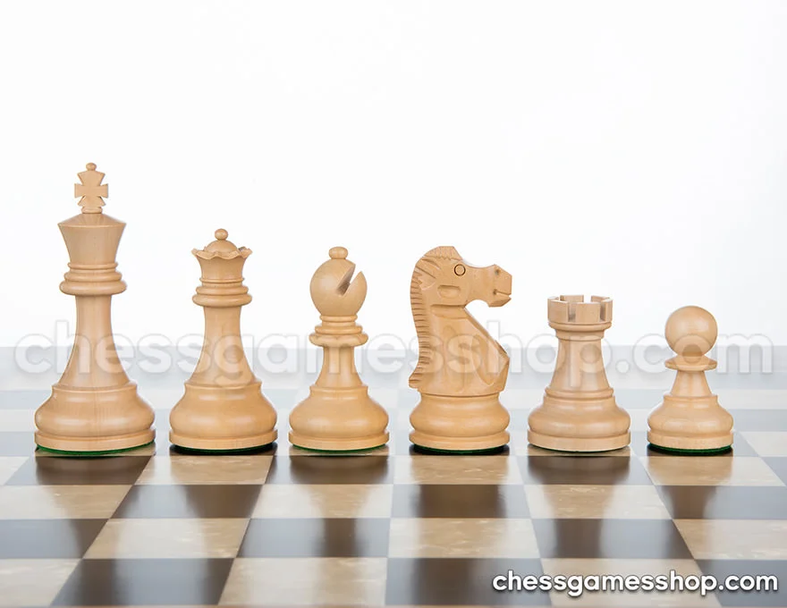 dgt smart board with indices + classic chess pieces