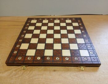 lesena Šahovnica standard 50 mm z manjšo poškodbo